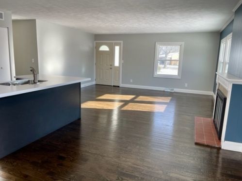 7 Garden Ave, Swygert, IL 61764-2628
