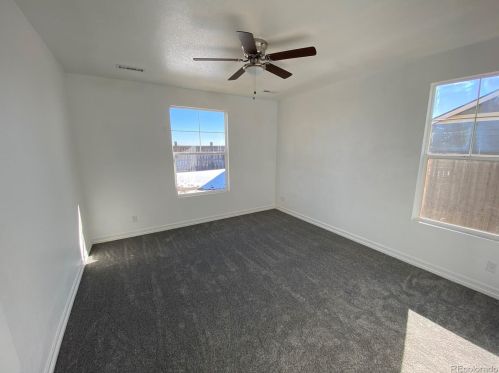 841 Willow Dr, Denver CO  80603-7743 exterior