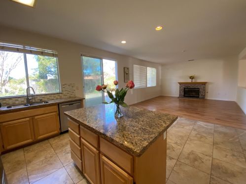 5412 Elk Hollow Ct, Elk Grove, CA 95758-6793