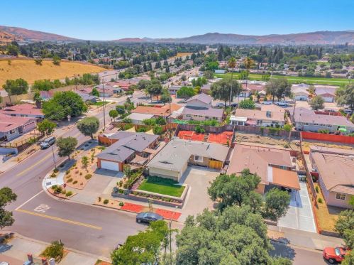 640 Blom Dr, San Jose, CA 95111-2703
