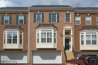 8656 Royal Worcester Ln, Fairfax, VA 22031-2149