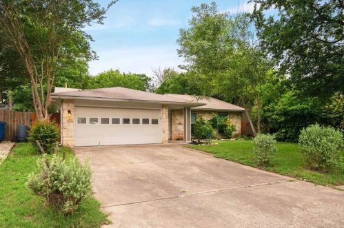 8204 Alcorn Cir, Austin, TX 78748-5415