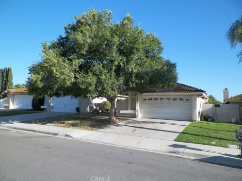 7654 High Prairie Trl, Riverside, CA 92509-6152