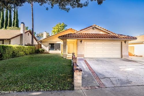 1471 Willowbrook Ln, Simi Valley, CA 93065-3340