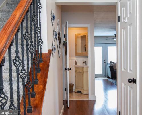 19 Crawford Ct, Trenton, NJ 08690-3619