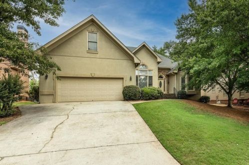3985 Bridlewood Dr, Duluth, GA 30096-5429