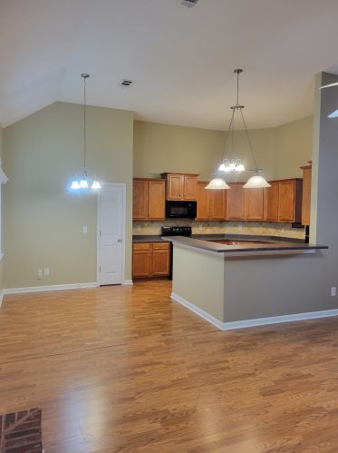 112 Bromley Way, Warner Robins GA  31088-8570 exterior
