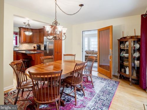 8408 Chippewa Rd, Philadelphia PA 19128-1206 exterior