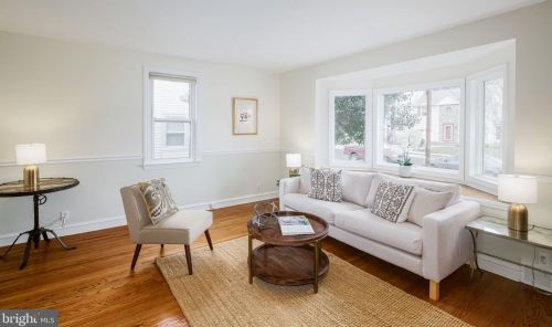 762 Mount Vernon Ave, Tavistock NJ  08033-2817 exterior