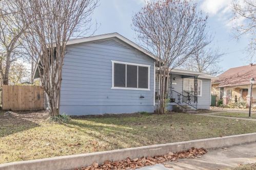 1304 Tucker St, Fort Worth TX  76104-2140 exterior
