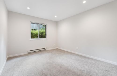 419 Piccadilly Pl, San Bruno, CA 94066-2089