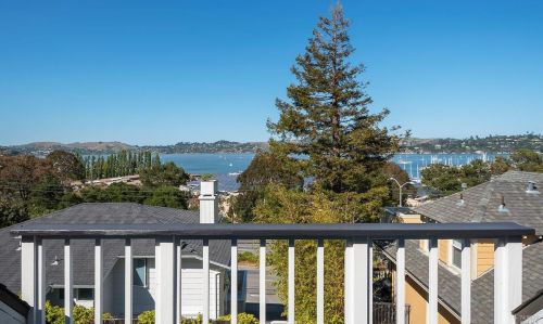 2105 Bridgeway, Sausalito, CA 94965-1737