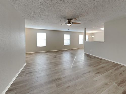 5201 Bedfordshire Dr, Fort Worth TX  76135-1438 exterior