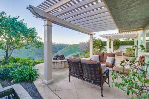 10370 Viacha Dr, San Diego, CA 92124-3411
