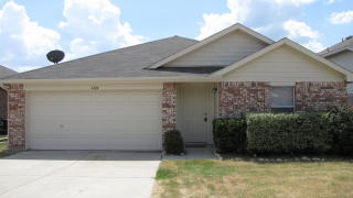 6424 Meadow Way Ln, Fort Worth TX  76179-4249 exterior