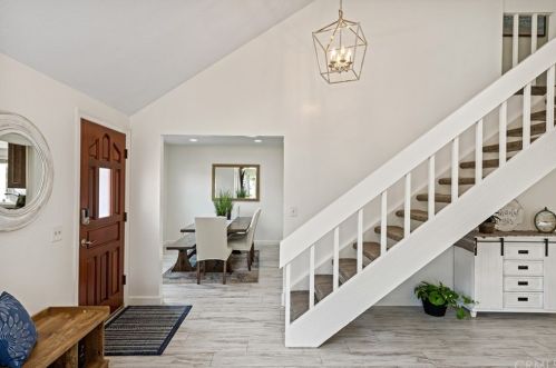 6298 Woodsboro Ave, Anaheim CA  92807-2347 exterior