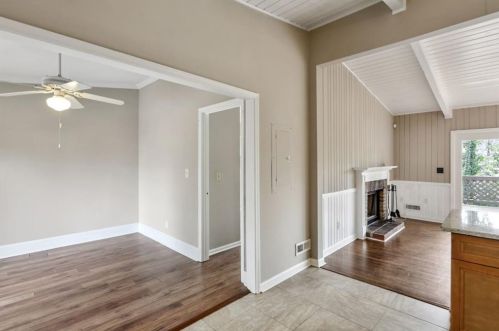 2132 Drew Valley Rd, Atlanta GA  30319-3918 exterior