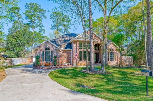 715 Somerset St, Conroe TX  77302-3755 exterior