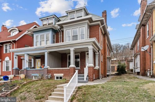 2006 Market St, Harrisburg, PA 17103-2530