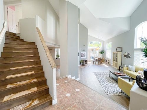 4923 Amador Dr, Oceanside, CA 92056-4972