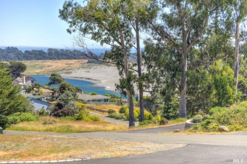 38921 Sedalia Dr, The Sea Ranch, CA 95445-7509