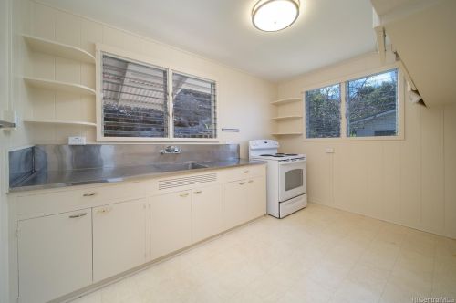 1715-B 10 Ave, Honolulu HI  exterior