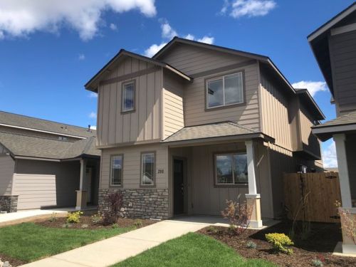 200 30th St, Eagle Crest, OR 97756-8244