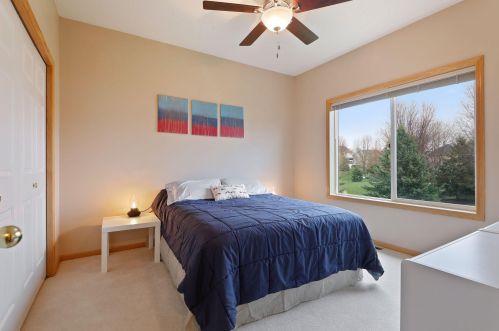 2915 Eagle Valley Dr, Saint Paul MN  55129-4266 exterior