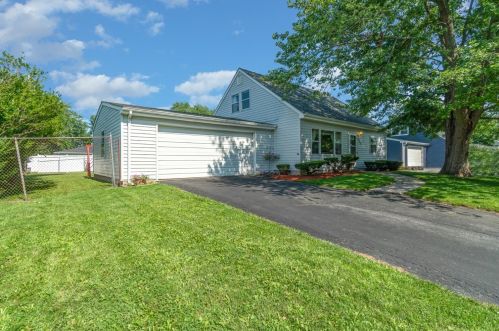 643 Osage Rd, Valpo, IN 46385-8239