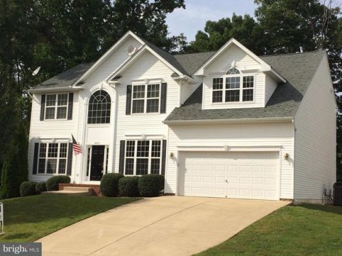 6833 Buck Ln, Fredericksburg, VA 22407-6327