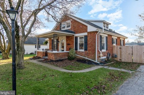 624 Moul Ave, Hanover, PA 17331-1545