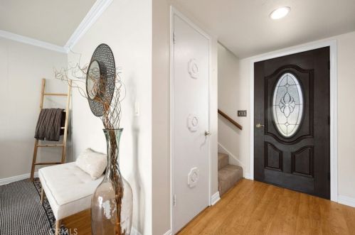 11077 Robinson Dr, Stanton, CA 90680-2937