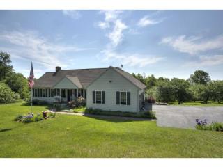 102 Badger Farm Rd, Wilton, NH 03086-5936