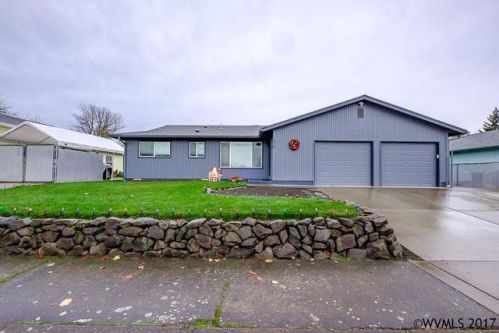 4218 Clay Pl, Albany, OR 97322-6353