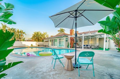 10231 Eglise Ave, Downey CA  90241-2920 exterior
