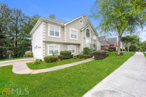 3744 Landau Ln, Atlanta, GA 30331-2235