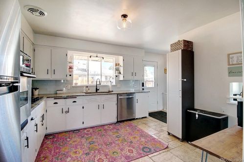 6613 53rd Ave, Arvada CO  80002-3936 exterior