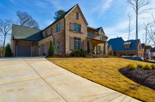 628 Crescent River Pass, Suwanee GA  30024 exterior