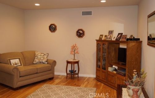 1433 San Antonio Ave, Upland CA 91786-2753 exterior