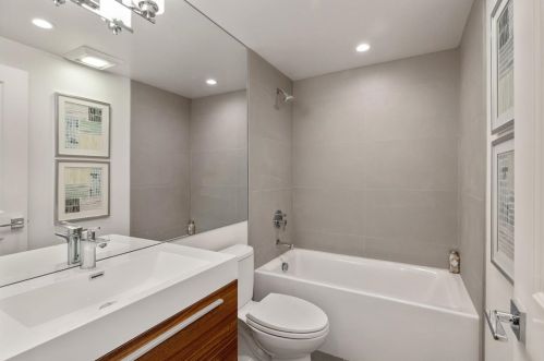 1971 21st Ave, San Francisco CA  94116-1206 exterior