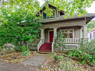 3935 Lincoln St, Portland, OR 97214-5954
