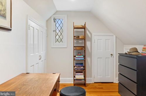 29 Cedar Ln, Princeton NJ  08540-5308 exterior