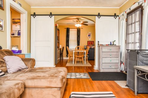 1124 Long St, Nelson, IL 61021-1842