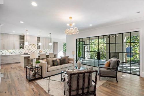 2731 Arden Rd, Atlanta GA  30305-1913 exterior