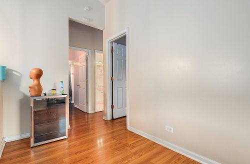 1302 Komensky Ave, Chicago, IL 60623-1231
