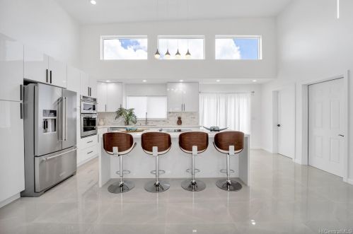 669 22nd Ave, Honolulu HI  96816-7012 exterior