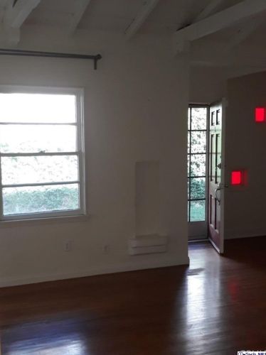 1523 Rock Gln Ave, Glendale CA  91205-4372 exterior