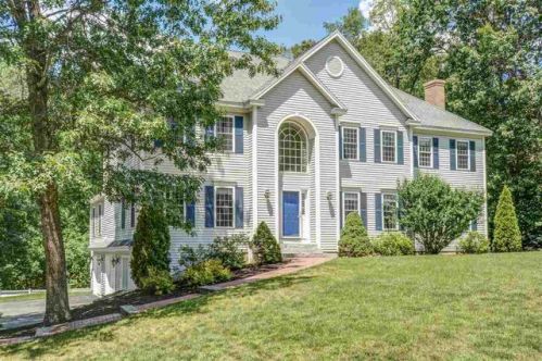 19 Houstons Way, Hampstead, NH 03841-5010