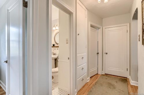 1155 Bates Pkwy, Englewood CO 80113-1777 exterior