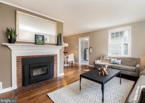 6 Rollingmead St, Princeton, NJ 08540-4055